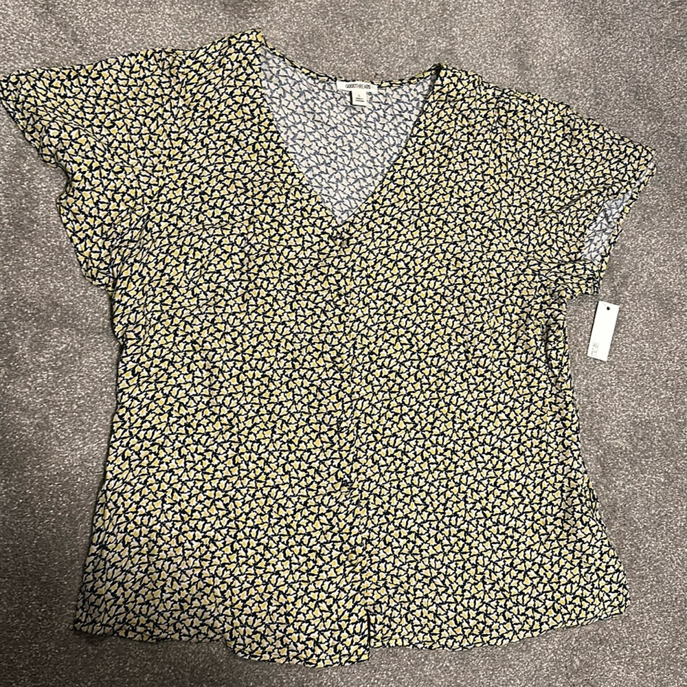 Navy and yellow good threads button down top